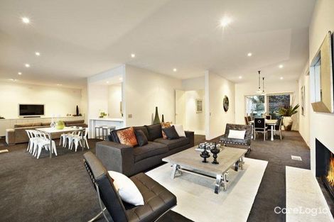 Property photo of 32 Canberra Road Toorak VIC 3142