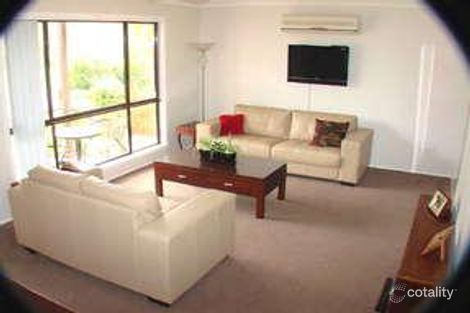 Property photo of 5 Warner Avenue Tuggerawong NSW 2259