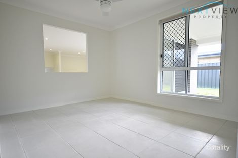 Property photo of 62 Discovery Drive Fletcher NSW 2287