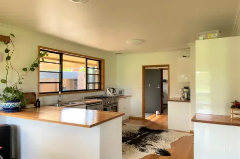 Property photo of 74 Hickford Parade Warrnambool VIC 3280