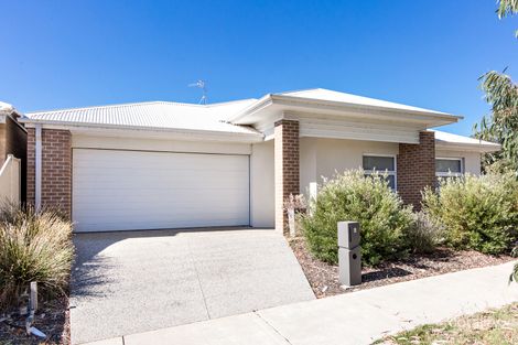 4 Lyric Ct, Canadian, VIC 3350