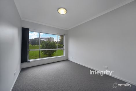 Property photo of 30 Banool Circuit Bomaderry NSW 2541