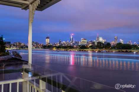 Property photo of 8 Wynnum Road Norman Park QLD 4170