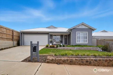 Property photo of 66 Crowlands Circuit Eynesbury VIC 3338