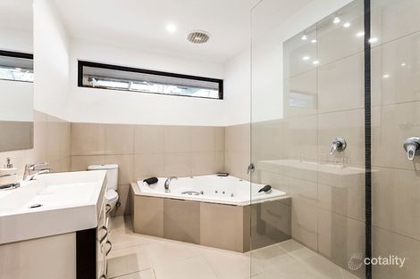 Property photo of 28 Denbigh Road Seaford VIC 3198