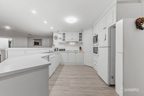 Property photo of 39 Jacqueline Place Pakenham VIC 3810