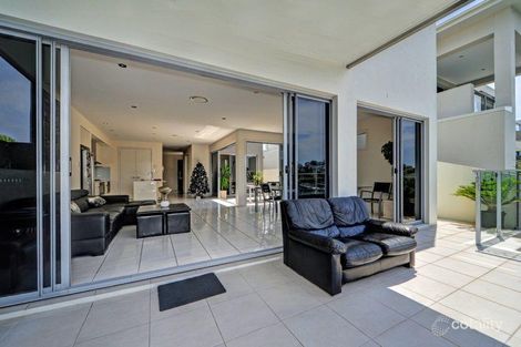 Property photo of 26 Quayside Drive Helensvale QLD 4212