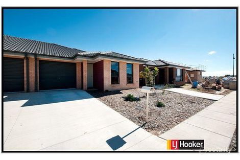 Property photo of 37 Ida Birchall Crescent Macgregor ACT 2615