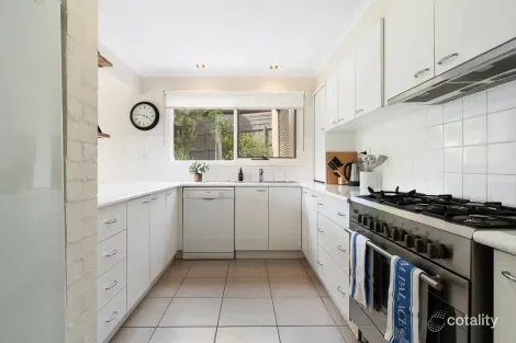 Property photo of 6 Tertullian Court Frankston VIC 3199