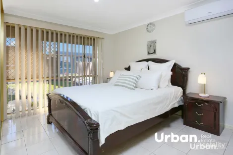 Property photo of 16 Chad Place St Clair NSW 2759