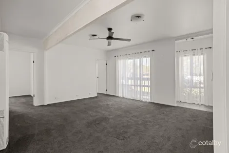 Property photo of 54 Sunningdale Road Rosebud VIC 3939