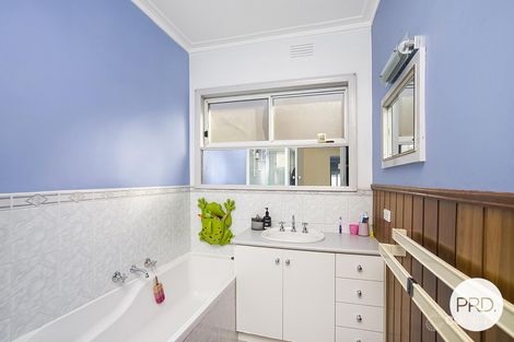 Property photo of 17 Ercil Street Wendouree VIC 3355