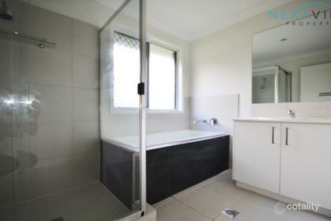 Property photo of 25 Wedgetail Street Fletcher NSW 2287