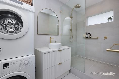 Property photo of 9/4 Gellibrand Street Williamstown VIC 3016