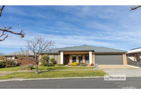 1 The Crescent, Paynesville, VIC 3880