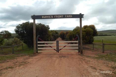 Property photo of 1997 Lincoln Highway Louth Bay SA 5607