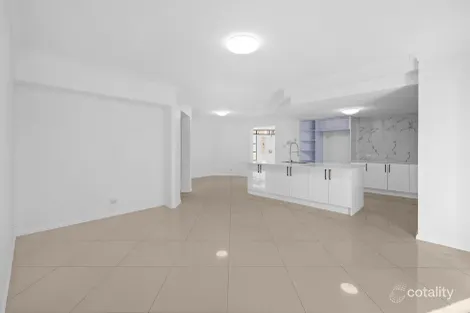 Property photo of 321 Cliveden Avenue Oxley QLD 4075