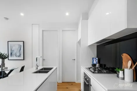 Property photo of 103/39 Mavho Street Bentleigh VIC 3204