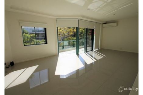 Property photo of 23/10 Goodwin Street Kangaroo Point QLD 4169