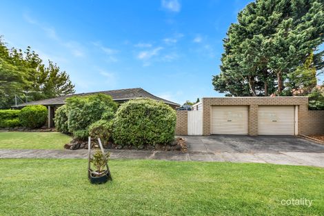 Property photo of 2 Shearwater Drive Carrum Downs VIC 3201