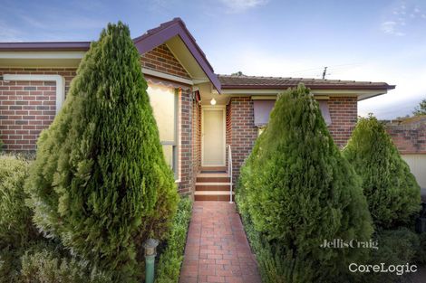 Property photo of 2/70 Nell Street Greensborough VIC 3088