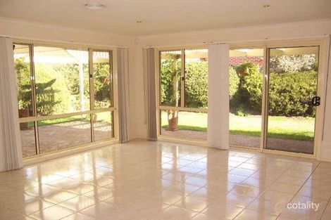 Property photo of 3 Sweet Wattle Place Somerville VIC 3912