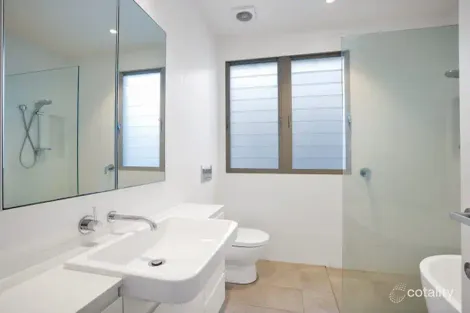 Property photo of 39 Mill Hill Road Bondi Junction NSW 2022