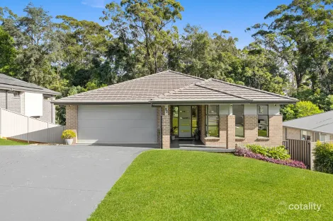 Property photo of 32 Cassinia Close Lisarow NSW 2250
