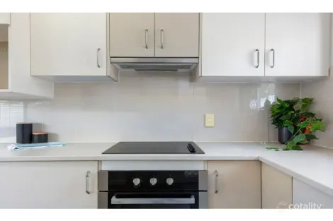 Property photo of 4/1003 Gold Coast Highway Palm Beach QLD 4221