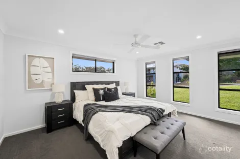 Property photo of 32 Cassinia Close Lisarow NSW 2250