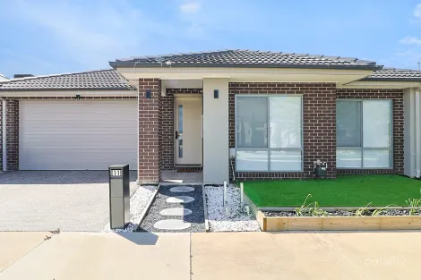 11 Hadley St, Charlemont, VIC 3217