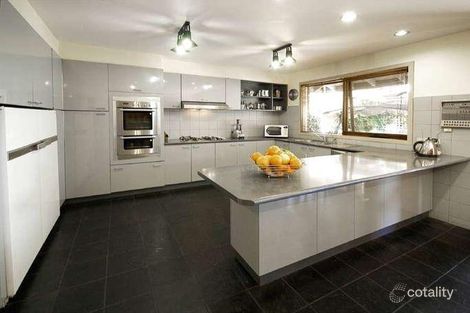 Property photo of 16 Mathis Avenue Keilor Downs VIC 3038