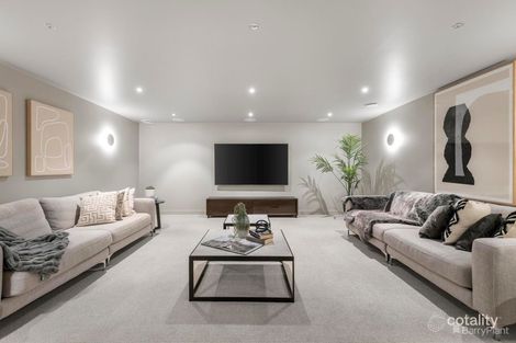 Property photo of 35 Highpoint Crescent Eltham North VIC 3095