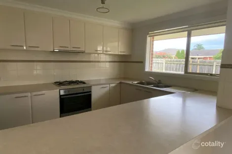 Property photo of 3 Cable Close Traralgon VIC 3844