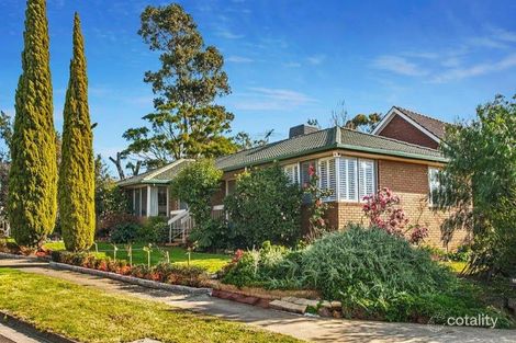 11 Oak Park Ct, Oak Park, VIC 3046