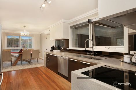 Property photo of 1 Ephcris Court Endeavour Hills VIC 3802