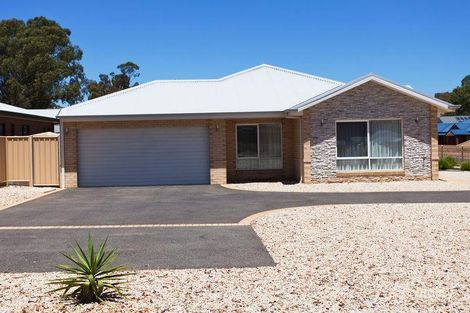 1 Saddle Ct, Maiden Gully, VIC 3551