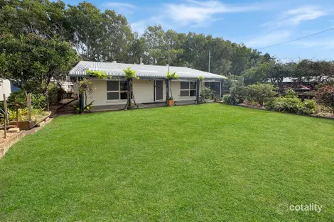 131 John Dory St, Taylors Beach, QLD 4850