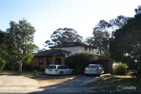 32 Caulfield Cres, St Johns Park, NSW 2176