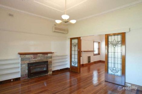 Property photo of 27 Glenview Road Strathmore VIC 3041