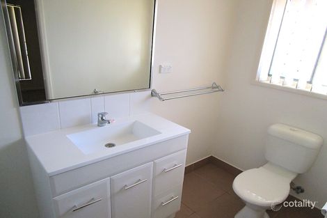 Property photo of 2 Brady Place Gracemere QLD 4702