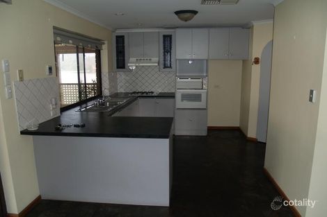 Property photo of 10 Camelia Court Morphett Vale SA 5162