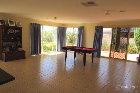 Property photo of 1 Treeview Place Brookfield VIC 3338