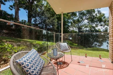 Property photo of 1/9 Bortfield Drive Chiswick NSW 2046