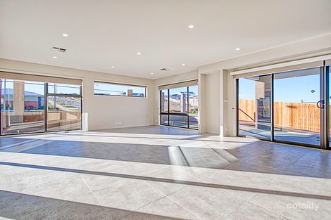 Property photo of 38 Batterham Crescent Denman Prospect ACT 2611