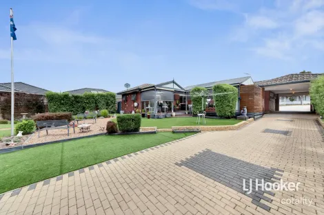 Property photo of 64 Halletts Way Bacchus Marsh VIC 3340