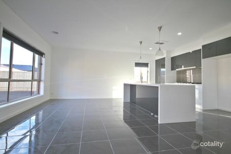 Property photo of 8 Hollington Drive Mickleham VIC 3064