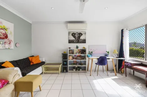 Property photo of 15 Brian Street Brinsmead QLD 4870