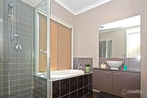 Property photo of 11 Tobin Way Lyndhurst VIC 3975