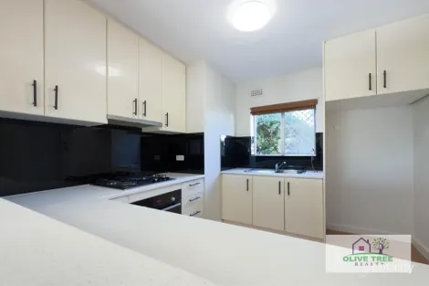 Property photo of 4/30 Jennings Way Lockridge WA 6054